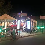 Beach Hostel Balatonboglar *