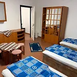 Beach Hostel Balatonboglar Lägenhetshotell *