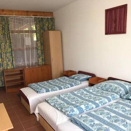 Beach Hostel Balatonboglar شقة فندقية