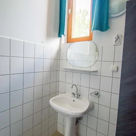 Beach Hostel Balatonboglar * Balatonboglár