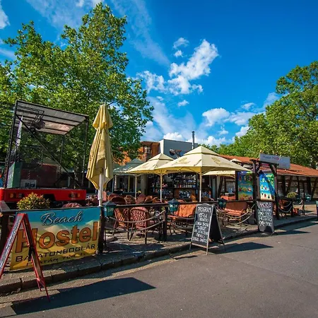 شقة فندقية Beach Hostel Balatonboglar