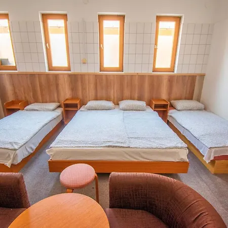 מלון דירות Beach Hostel Balatonboglar Balatonboglár