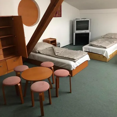 Beach Hostel Balatonboglar Hotel apartamentowy Balatonboglár