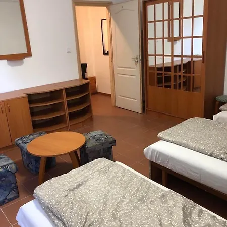 Beach Hostel Balatonboglar *