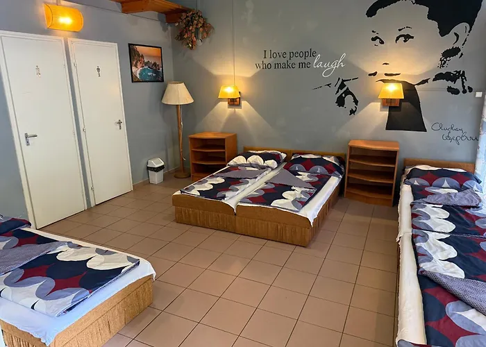 Beach Hostel Balatonboglar Appart hôtel *