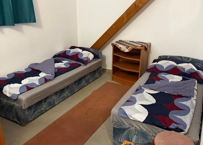 Beach Hostel Balatonboglar Апарт-отель