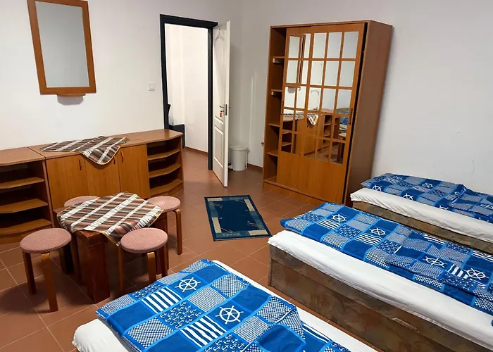 Beach Hostel Balatonboglar Appart hôtel *